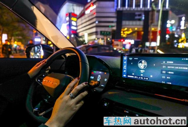新宝骏RS-3巅峰对决传祺GS4 原来它才是最牛的