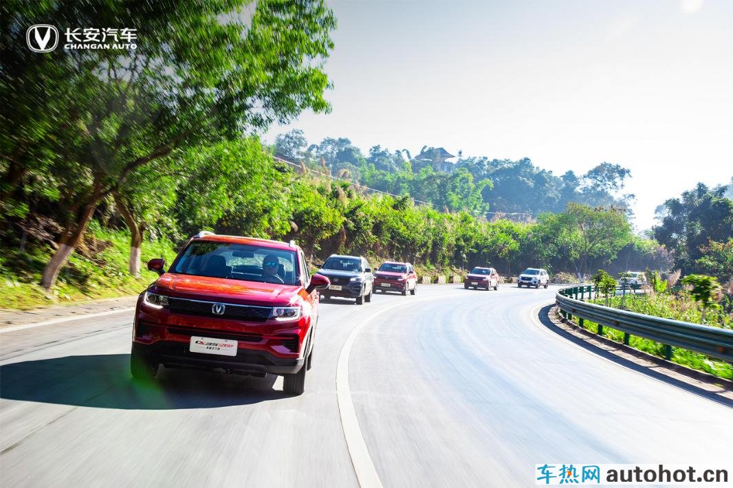 CS35PLUS荣耀百万版 6万元级最能打的CVT家用SUV